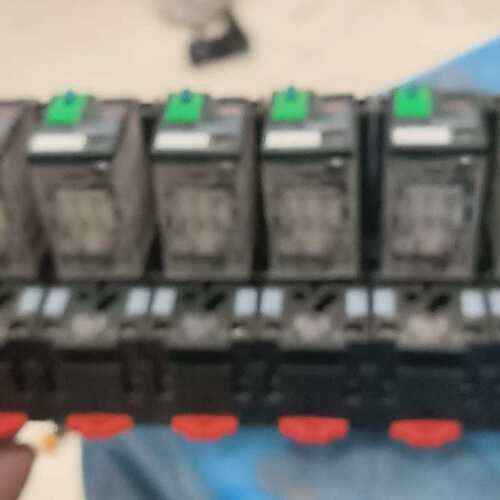 可维修继电器RXM3AB2JD加底座RXZE2S111M有2议价