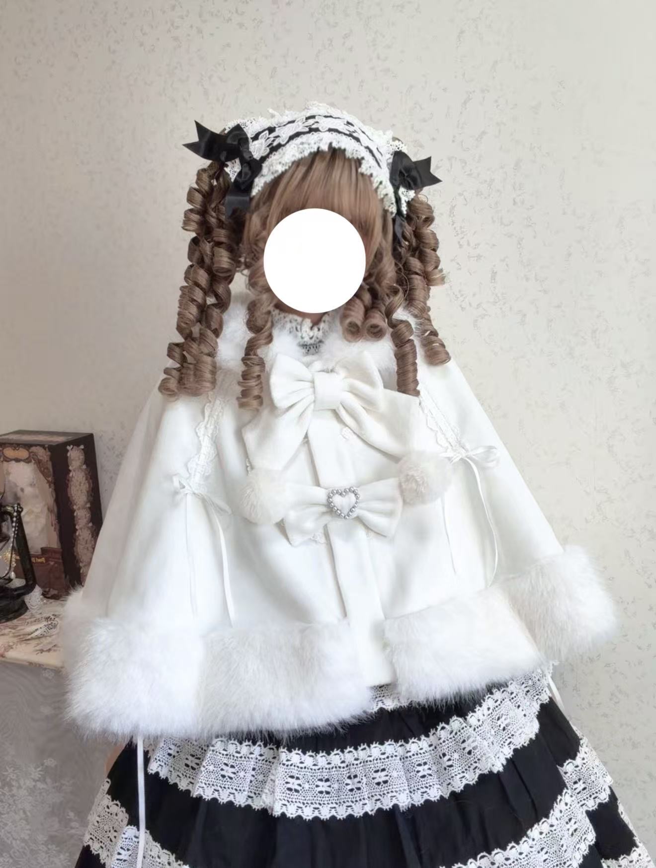 [实体店现货] 猫与星光点点 小雪球秋冬毛绒斗篷 Lolita外套正品