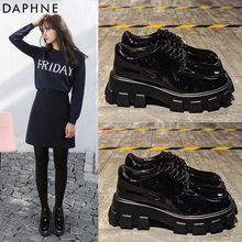 Daphne/达芙妮刘雯同款漆皮厚底松糕鞋女2020新款单鞋增高小皮鞋