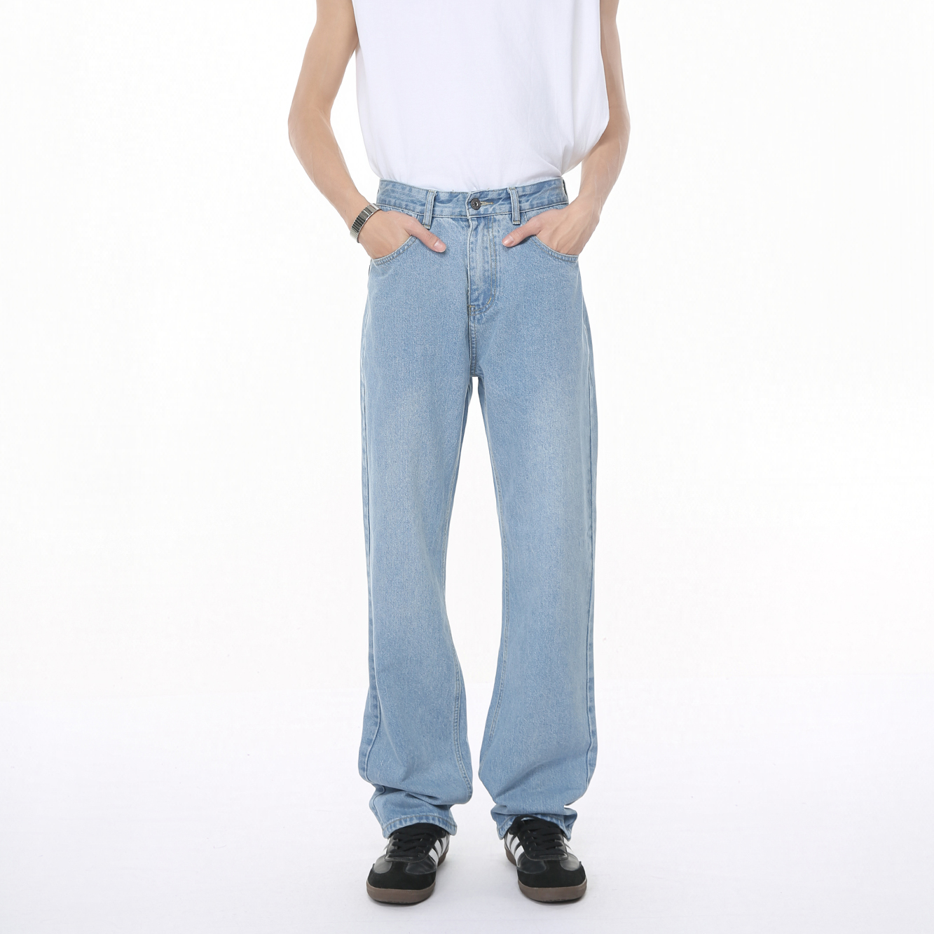 Voguo Relay 韩版简约基础款水洗浅蓝牛仔裤男女宽松显瘦直筒裤