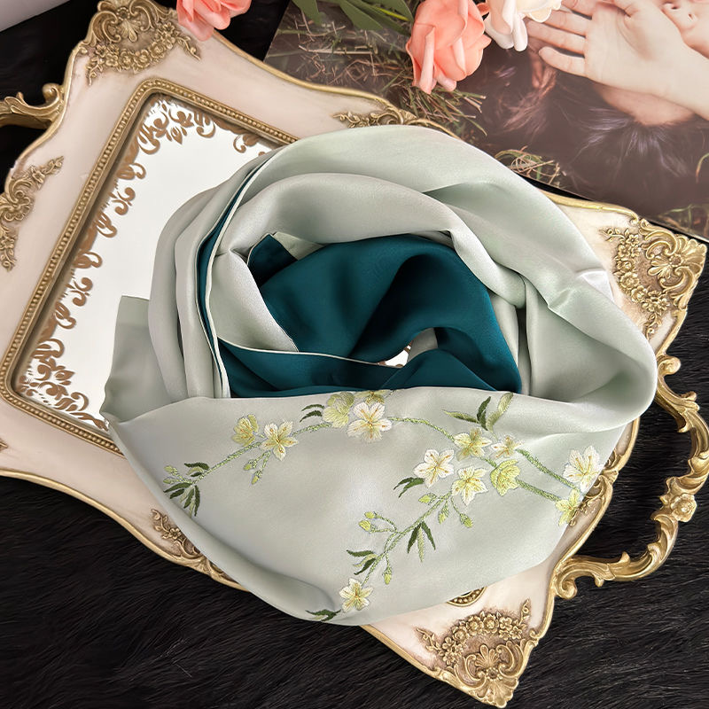 新款真丝桑蚕丝苏绣刺绣围巾爆款丝巾高档披肩旗袍中年女百搭妈妈