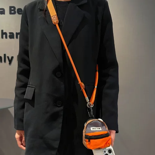 宽肩带侧背手机挂绳可调节长度