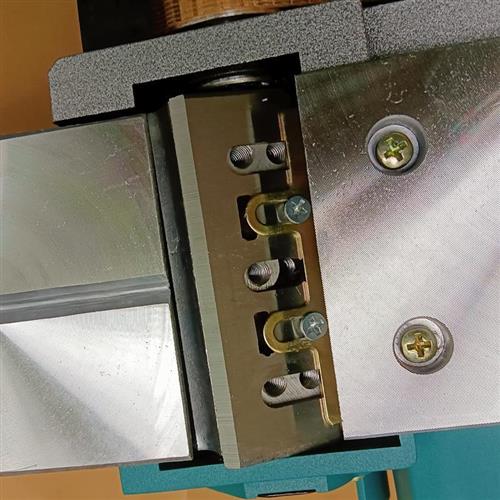 82型木工电动手电刨通用配件刨刀压板皮带刨盖黄压片压条盖片盖铁