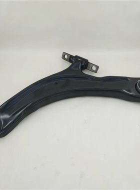 骊威NV200R50下摆臂三角臂