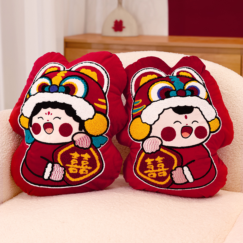 喜字抱枕结婚一对新款高档新娘新婚礼物压床娃娃婚庆公仔金童玉女