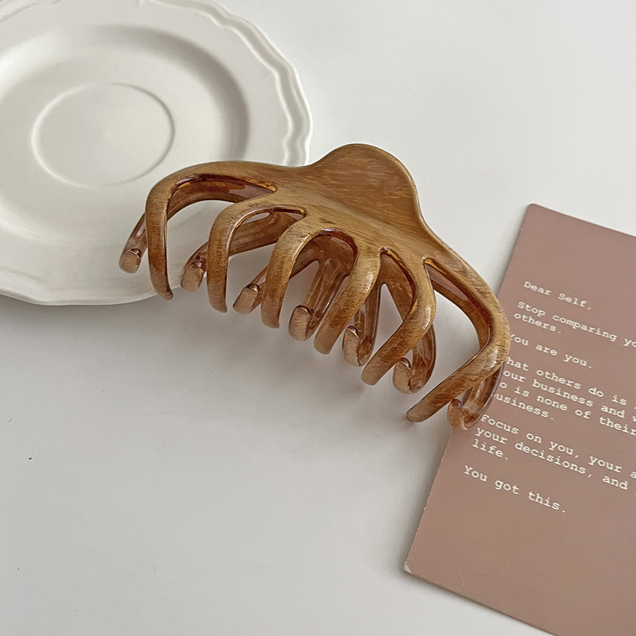 十里间美拉德发抓鲨鱼夹