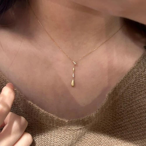 十里间【很美Y字链】极简主义轻奢高级感拉丝水滴项链通勤锁骨链