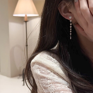 十里间【很好看】法式浪漫长款珍珠耳环百搭少女瀑布耳饰
