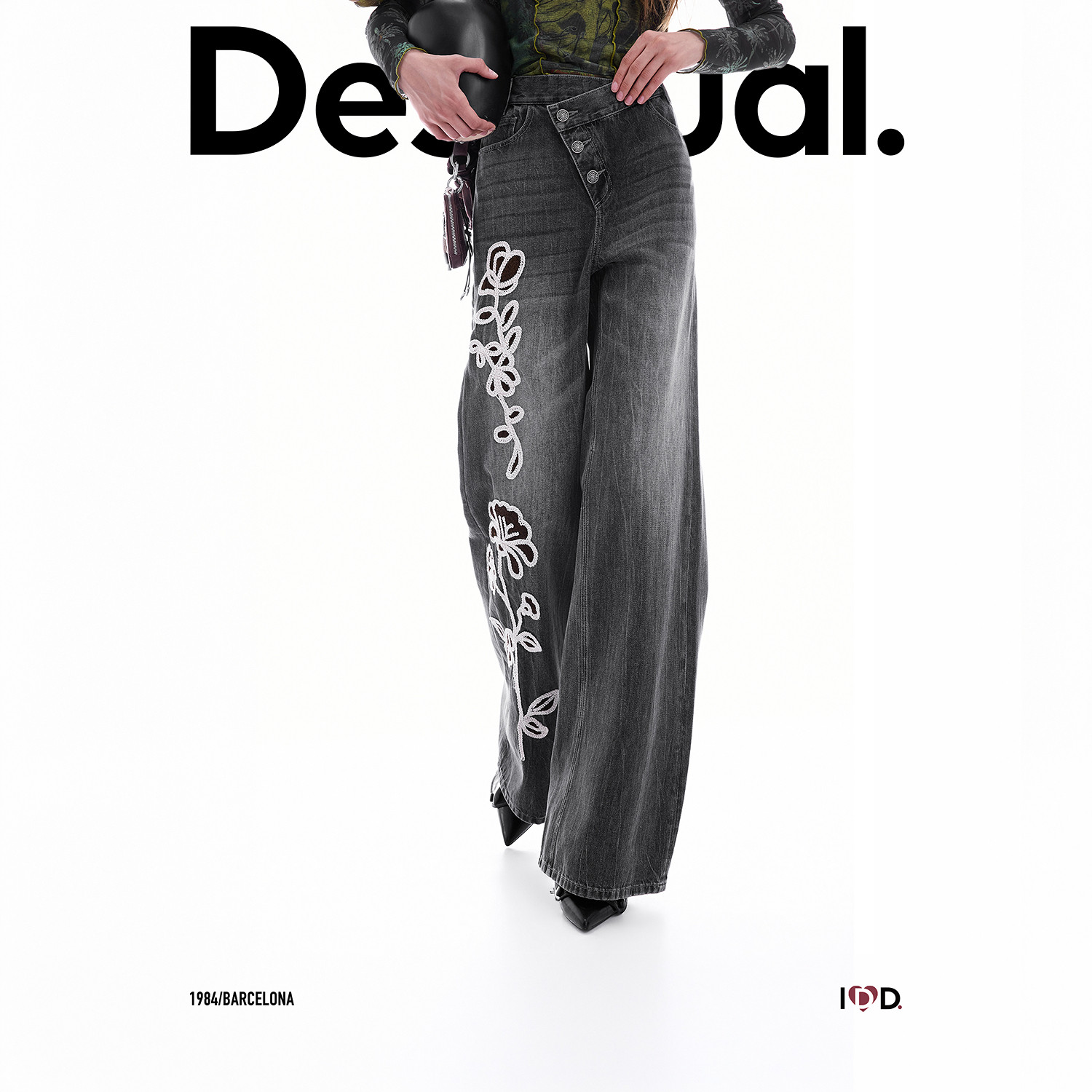 【呼呼专享】Desigual斜腰扭扣侧边盘带花卉刺绣女式牛仔裤
