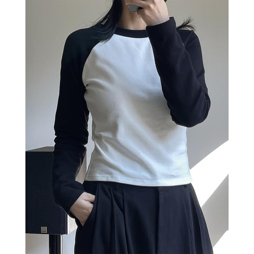 Black and white raglan sleeved T-shirt with added velvet, sl