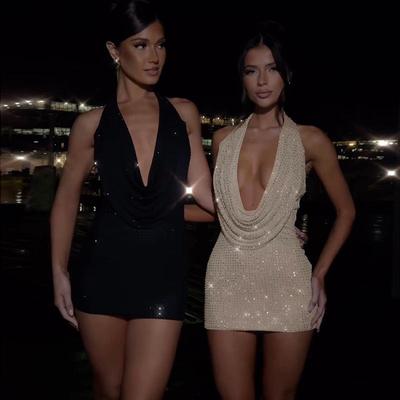 Women's neck hanging low chest exposed backpack hip