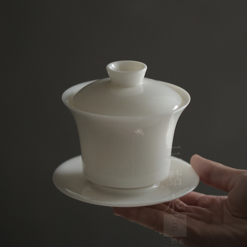 三点水白瓷盖碗茶杯陶瓷薄胎泡茶三才碗功夫茶具中式大号敬茶碗在类目 餐饮具, 茶具, 盖碗中 - 来自Buy2taobao.com提供专业的淘宝代购服务