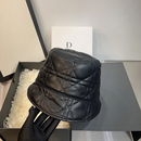 韩版 秋冬菱形格pu皮质盆帽百搭显脸小黑色水桶帽保暖护耳渔夫帽女