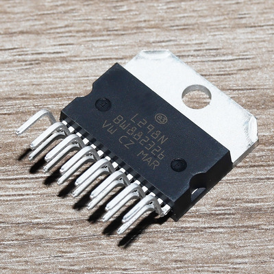 L298 L298N ZIP-15 直插 步进电机电桥驱动芯片双全桥驱动器