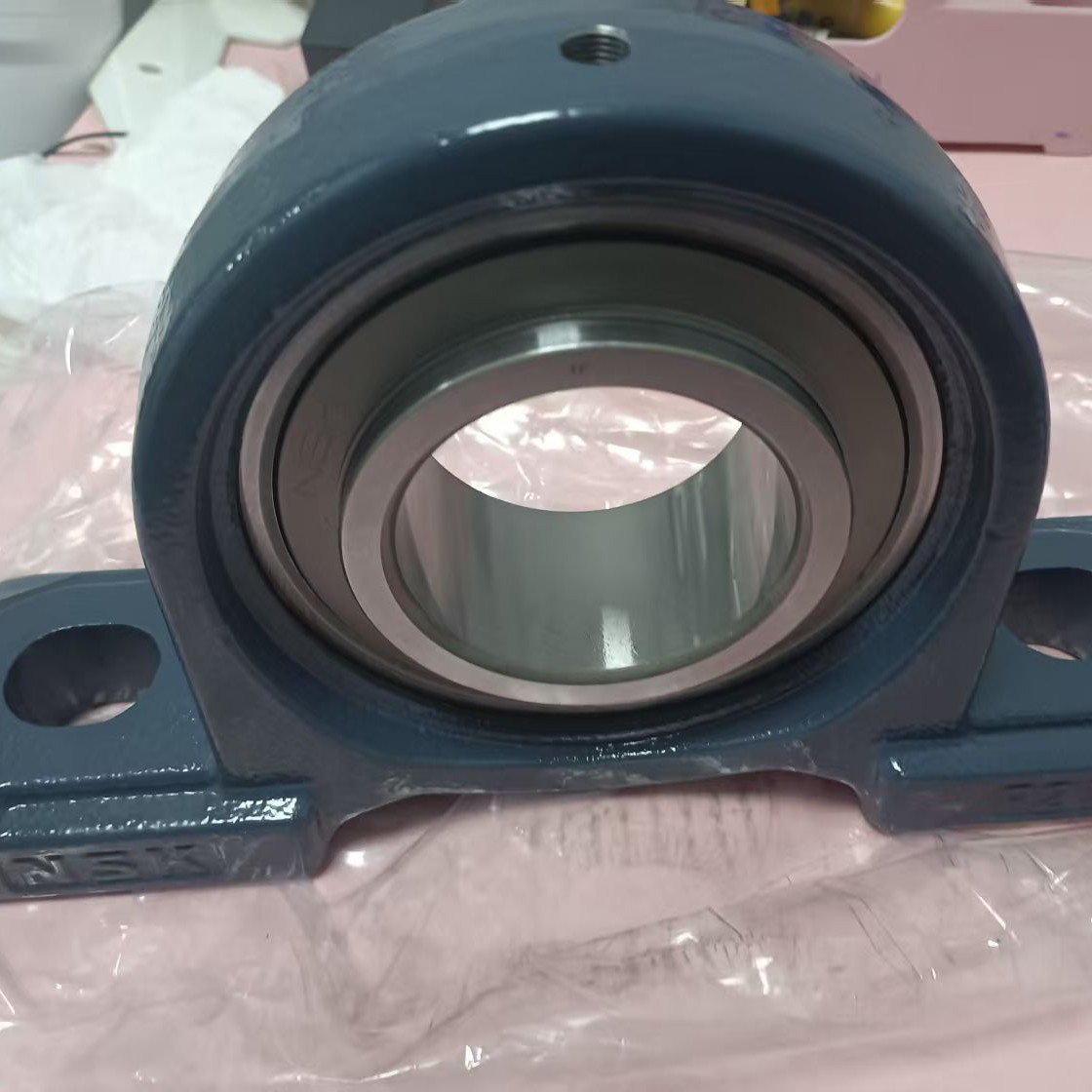 日本原装进口NSK恩斯克调心轴承UCP213J