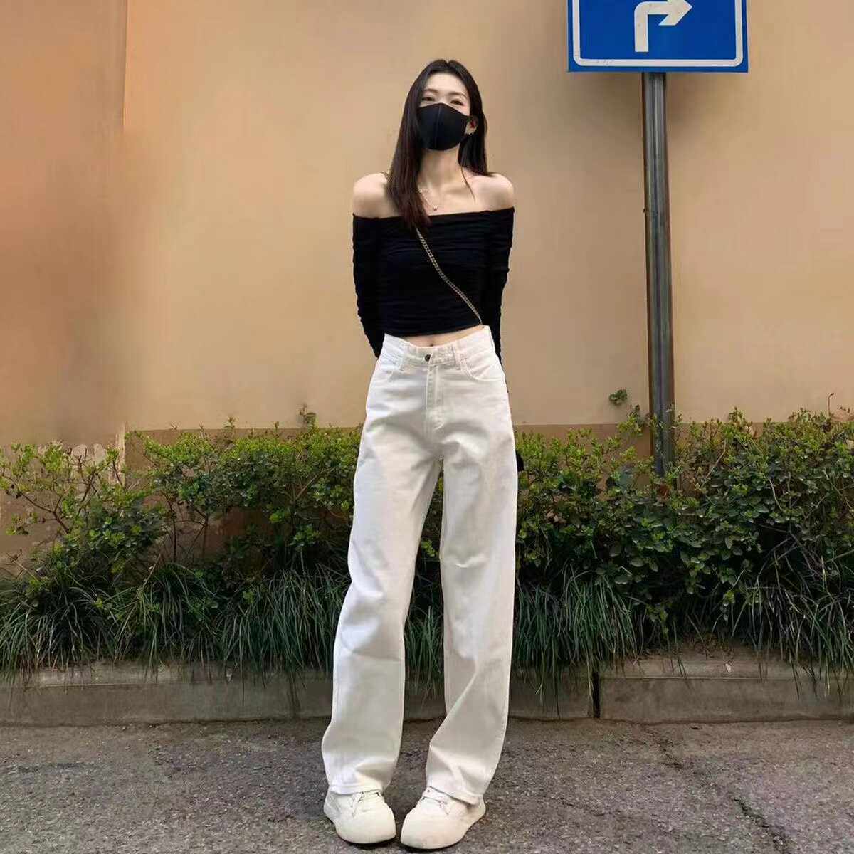 绝美性感辣妹一字领露肩t
