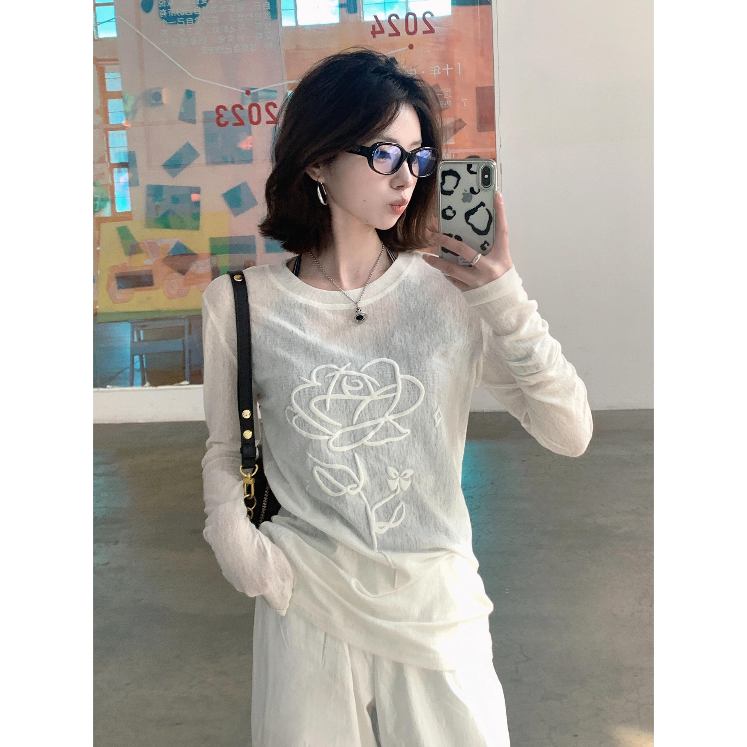 开春韩系穿搭白色防晒罩衫女夏季长袖微透薄款修身针织衫t恤上衣