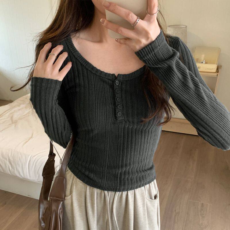 U领排扣显瘦长袖T恤女秋冬新款修身小个子短款百搭打底针织衫