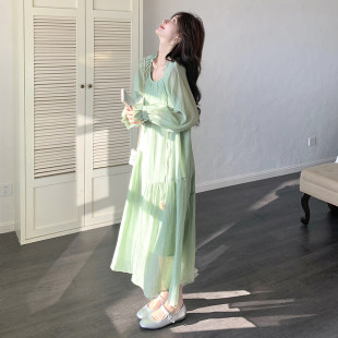 休闲修身风浅绿色连衣裙女长袖仙女裙显瘦小清新度假长裙通勤年轻