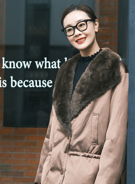 T井姐妹【克拉】设计感精致气质拼皮毛一体鹅绒服ERF2512-HZ2557