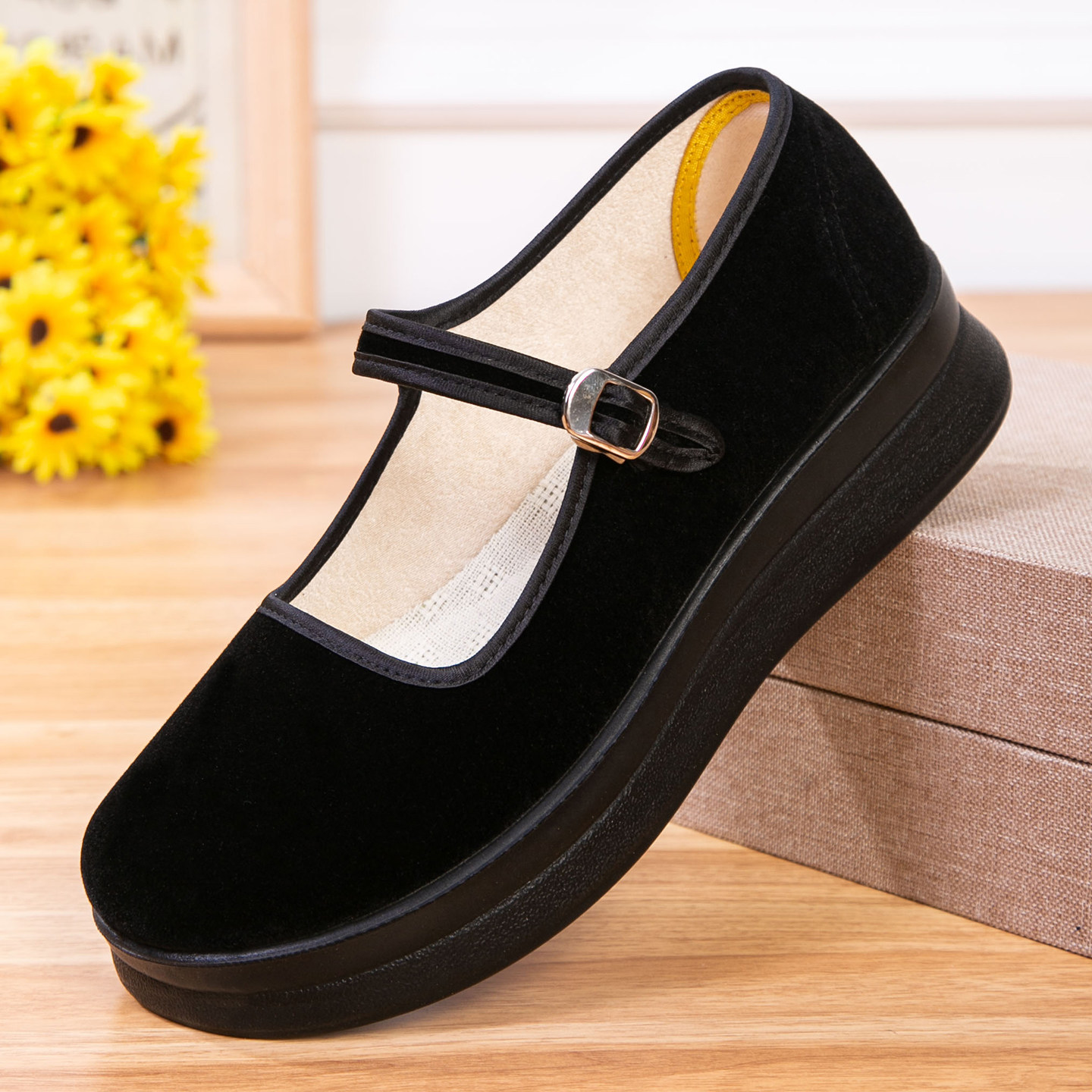 2025新款老北京布鞋女软底轻便防滑厚底休闲黑布鞋妈妈工作舞蹈鞋,女鞋,传统布鞋,淘宝优惠券,粉丝福利购,淘宝优惠卷