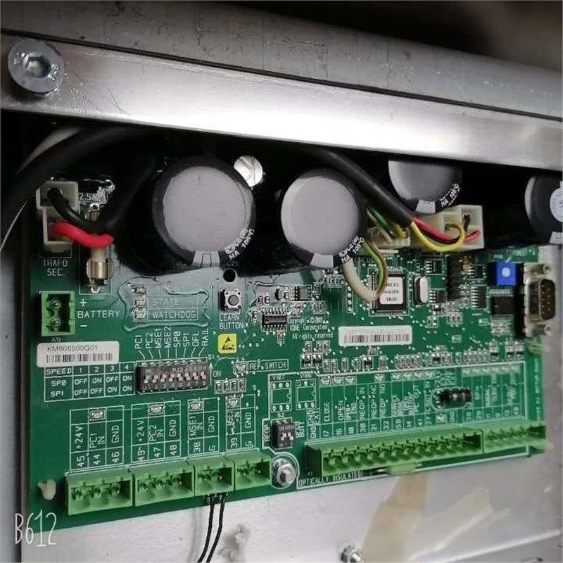 通力3000电梯轿门门头ADMZHQ-10开门距900mm1000通力电梯开门机