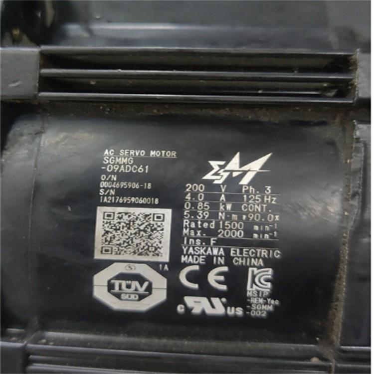 SGDXS-5R5A00A8002安川驱动器SGD7S-120AA0C202 SGD7S-180AA0C202