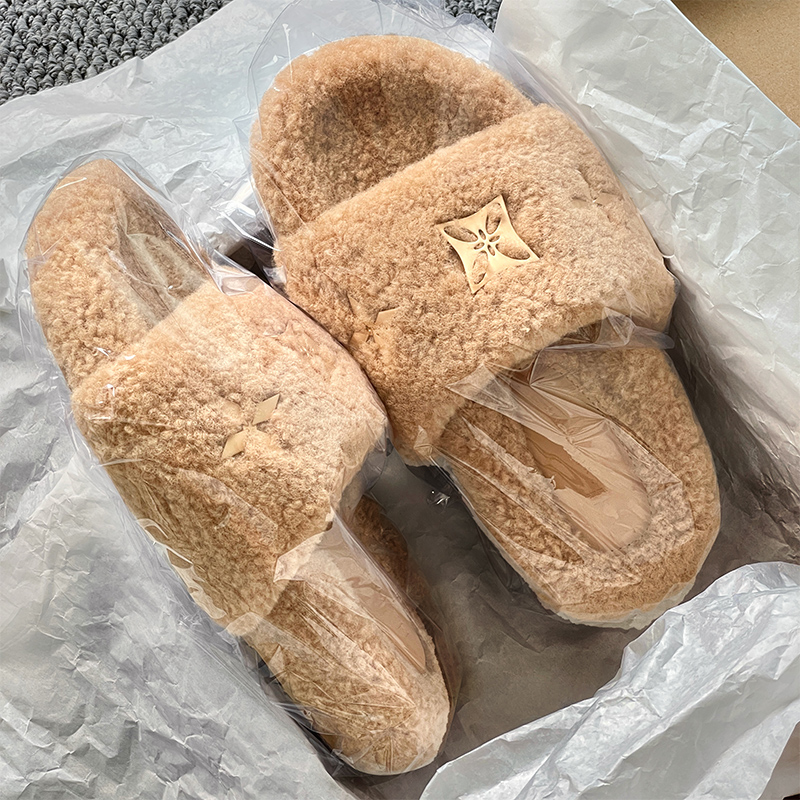 加购收藏 优先发货  联系客服赠送精美礼袜~