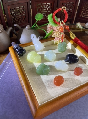 和田玉生肖兔碧玉黄口帝王紫翠青吊坠文玩配饰