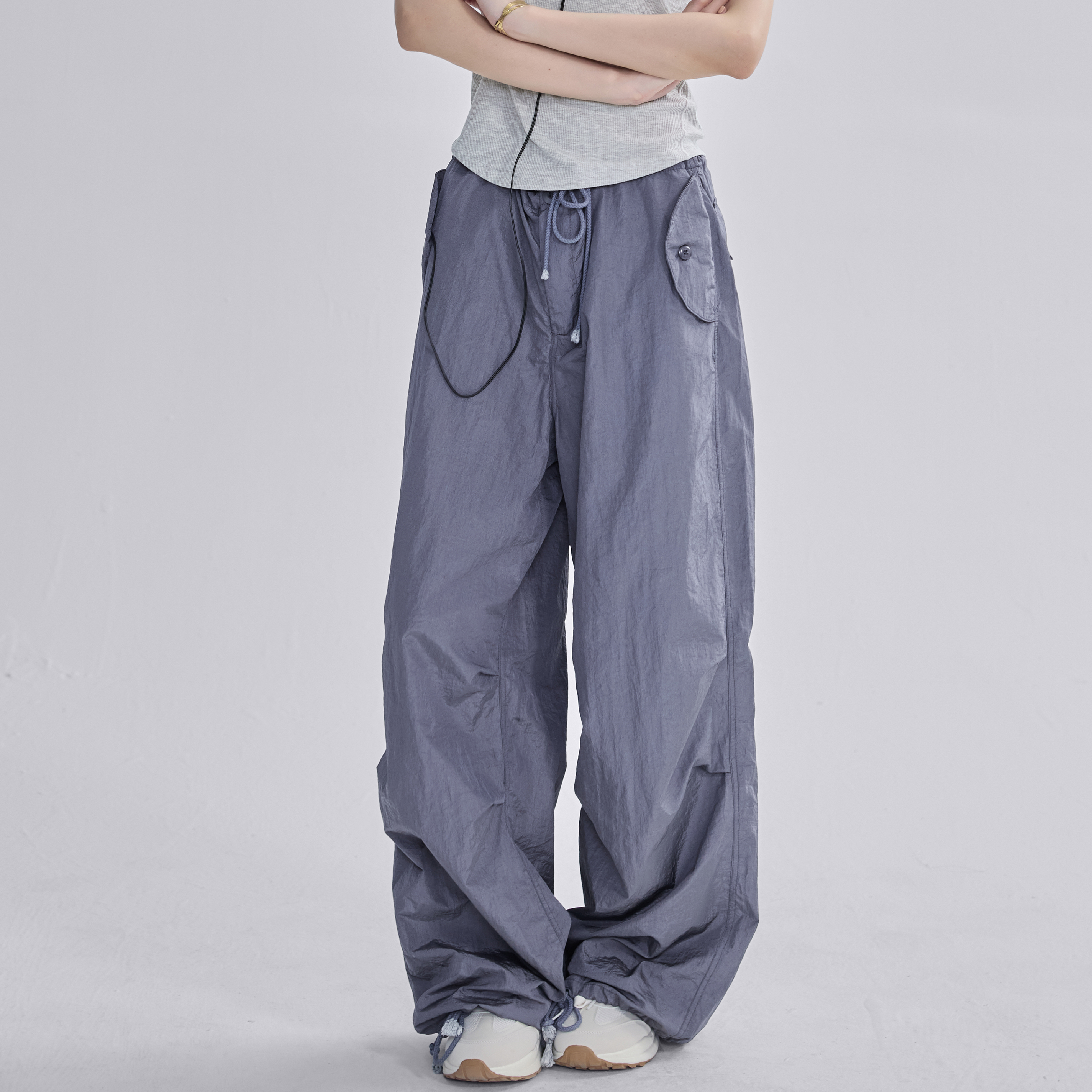 运动工装裤女宽松速干直筒健身裤户外跑步训练瑜伽抽绳长裤薄款秋