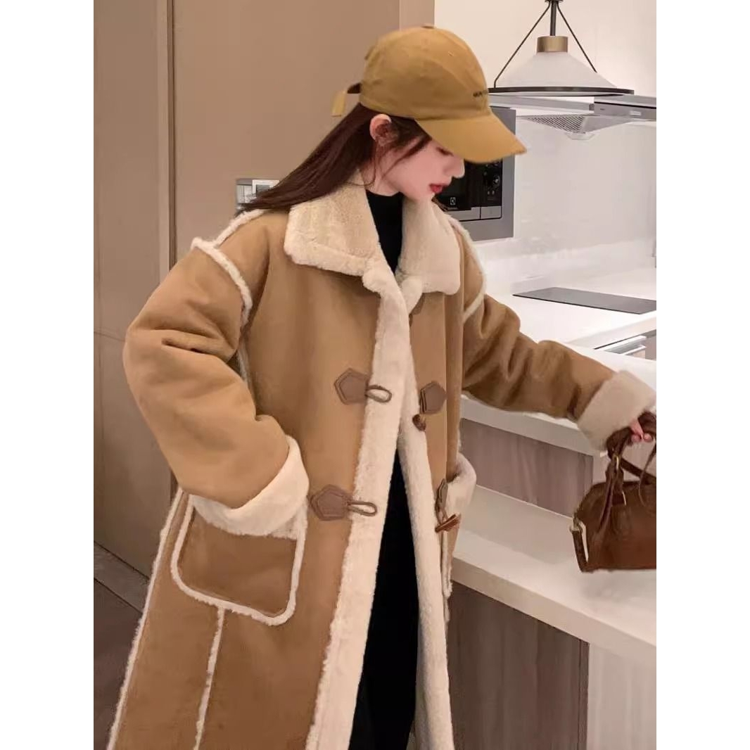 2025冬季新款牛角扣皮毛一体大衣加长款加厚羊羔毛绒麂皮绒外套女