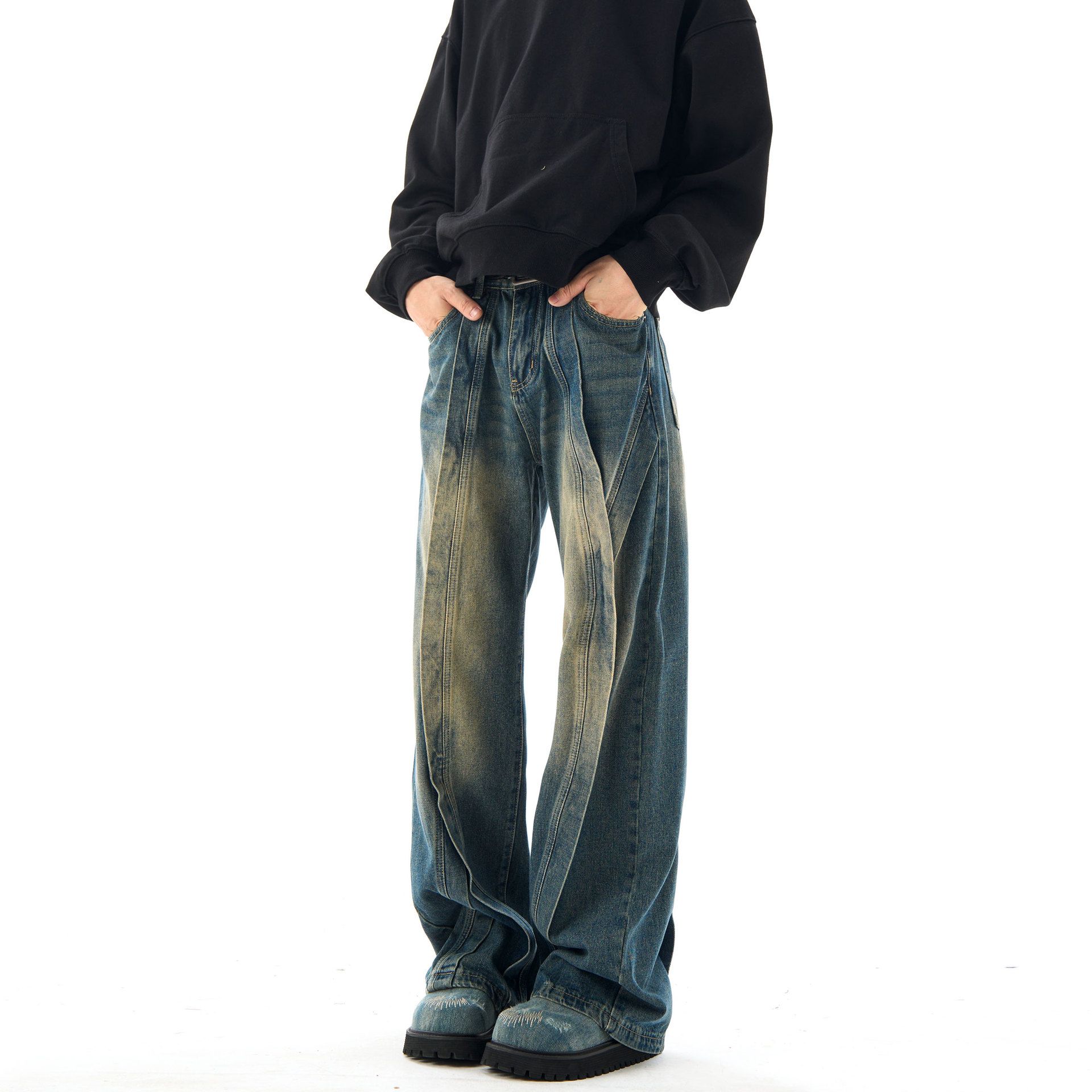 春秋季重工艺水洗做旧牛仔裤微喇叭宽松直筒波浪设计感休闲裤子男