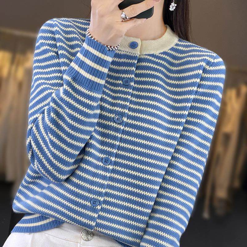 撞色条纹软糯针织上衣女年秋季新款甜美减龄短款毛衣开衫,女装/女士精品,毛针织衫,淘宝优惠券,粉丝福利购,淘宝优惠卷