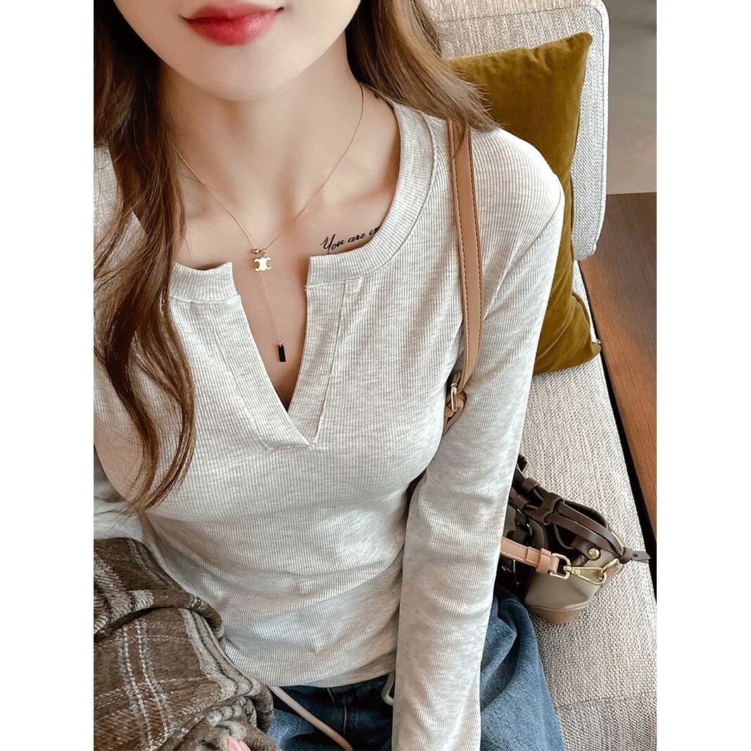严选v领正肩长袖t恤女春秋季纯色内搭修身设计感可外穿上衣打底衫