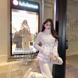 白色羽绒服内胆女冬季轻薄修身显瘦排骨收腰运动瑜伽外套短款上衣