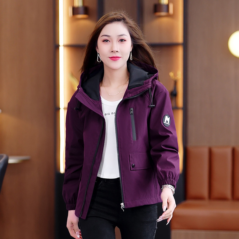 休闲女士连帽春秋短外套风衣女新款中年妈妈小个子工装风开衫夹克