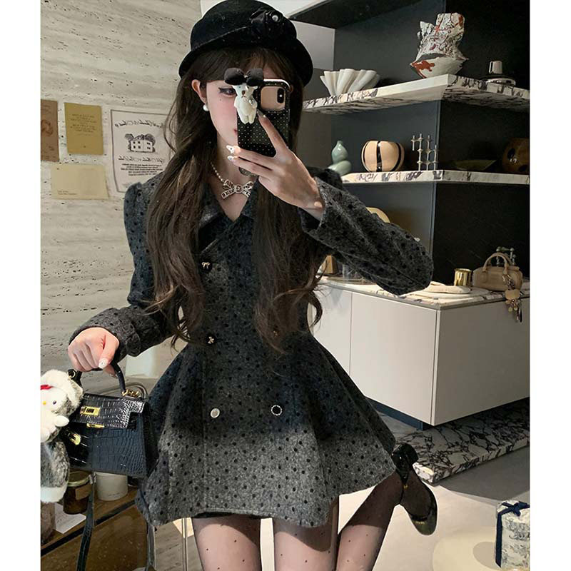 秋冬复古波点毛呢娃娃领双排扣连衣裙女千金风收腰显瘦灰色连衣裙