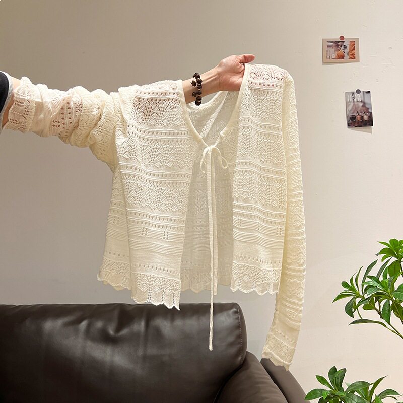 韩系冰丝针织开衫女夏薄款长袖短款防晒披肩外搭外套镂空罩衫上衣