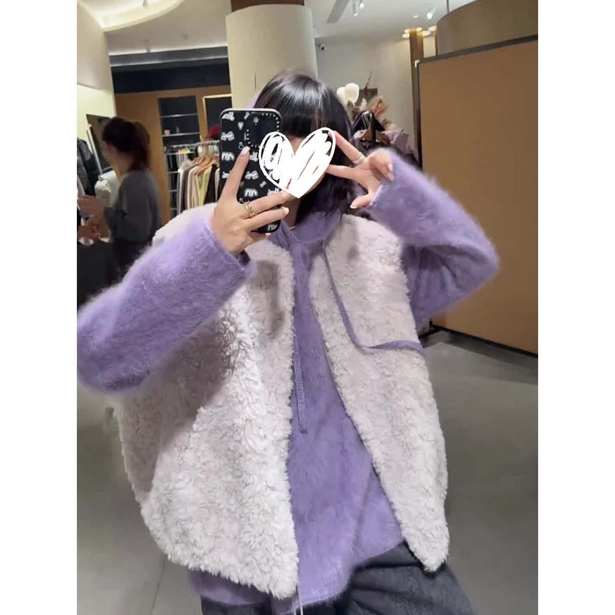 冬季一整套女装2025新款韩版毛绒马甲外套连帽针织毛衣短裤三件套