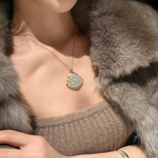 A货翡翠大肚佛冰种18K金白蓝宝绿翠配银链 安伯曼 巴依粉丝节