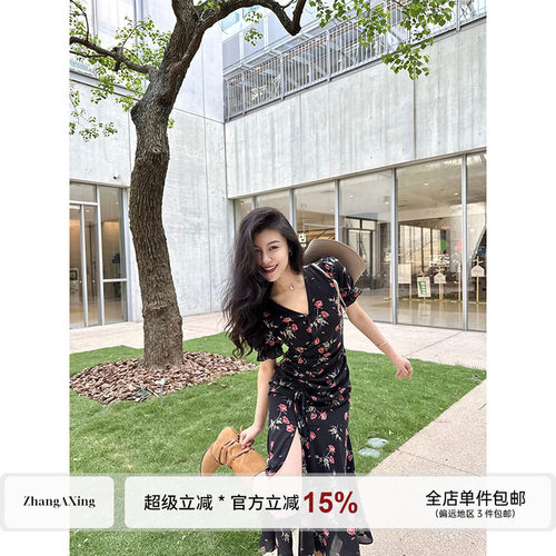 张阿星【自由玫瑰】茶歇法式小众气质V领碎花鱼尾开叉修身连衣裙