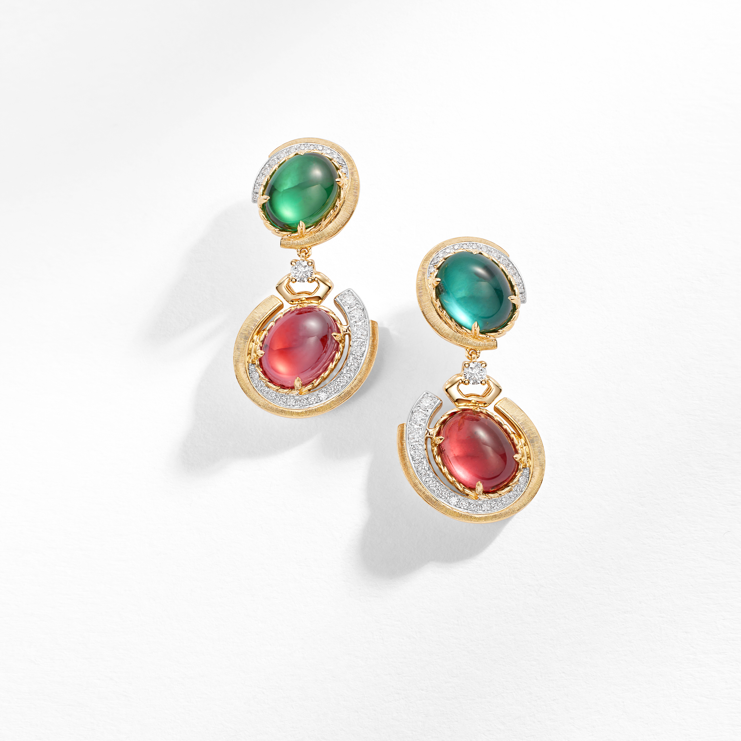 轩灵珠宝织纹雕金耳坠碧玺