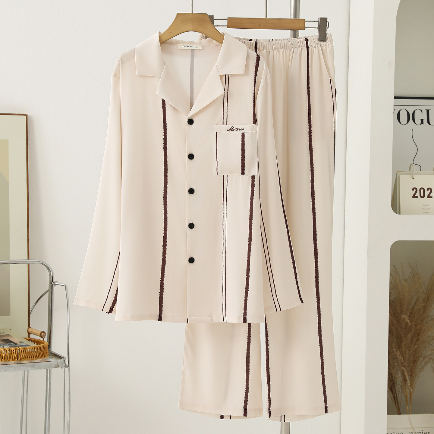 条纹男士睡衣春秋季新款冰丝薄款开衫翻领长袖长裤休闲家居服套装,女士内衣/男士内衣/家居服,睡衣/家居服套装,淘宝优惠券,粉丝福利购,淘宝优惠卷