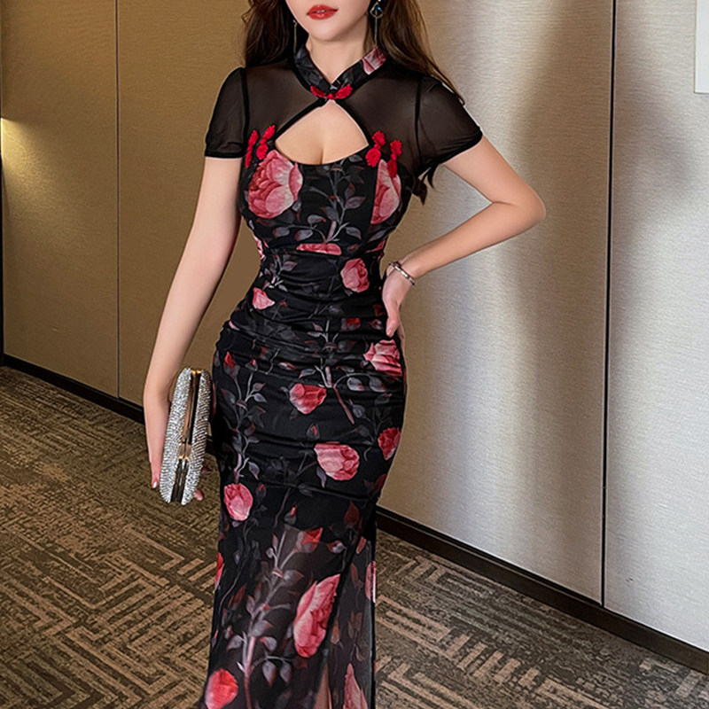 新中式改良旗袍年轻款少女高级感K歌沐足SPA技师服性感修身连衣裙