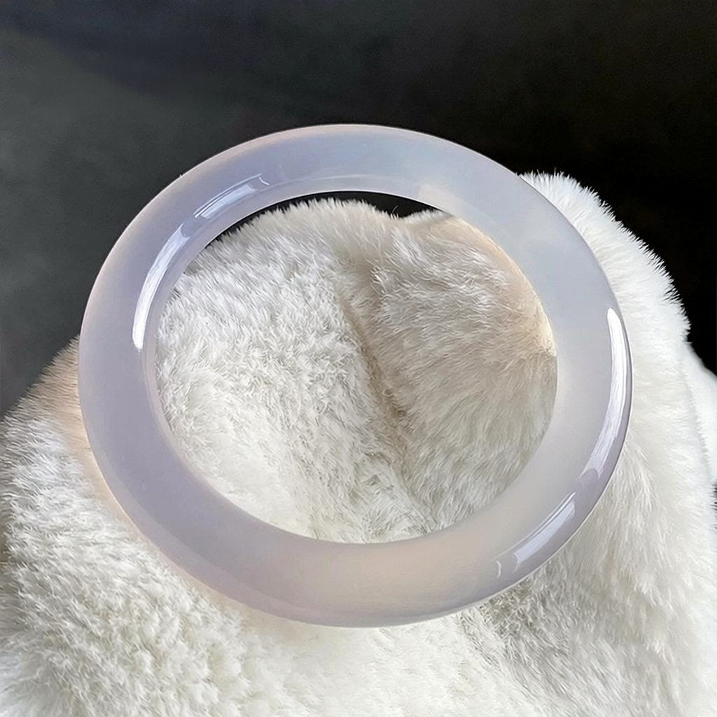 天然白玉髓玛瑙手镯女白冰种10MM
