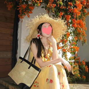 V领黄色碎花吊带连衣裙子女夏季 法式 气质收腰显瘦多巴胺甜美长裙