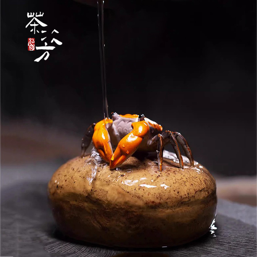 石载感蟹｜宜兴紫砂变色螃蟹茶宠招财创意茶玩可养八方来财摆件品