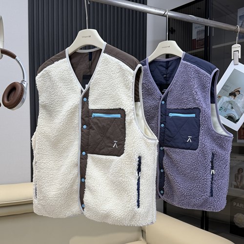 棵米ai蕉家！户外山系秋冬情侣撞色拼接羊羔毛立领马甲摇粒绒外套