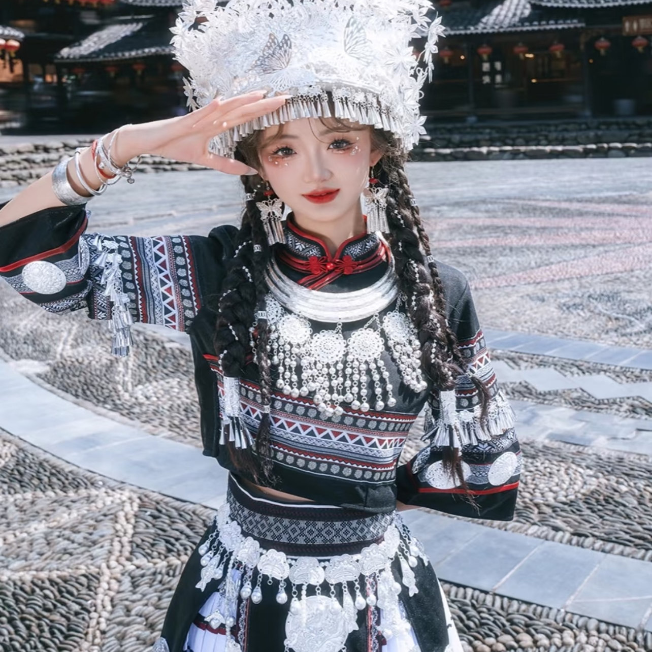 苗族服装礼服婚服演出土家族少数民族风服饰婚纱舞蹈摄影苗疆旅拍