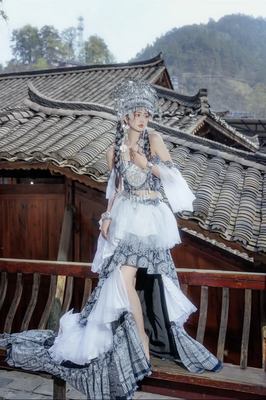 苗族闺蜜苗疆少女服装演出土家族少数民族风服饰影楼舞蹈摄影旅拍